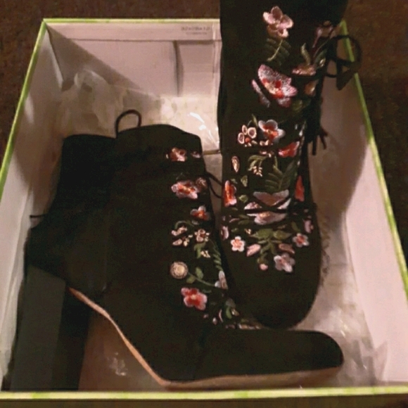 Sam Edelman - Picture 6 of 6